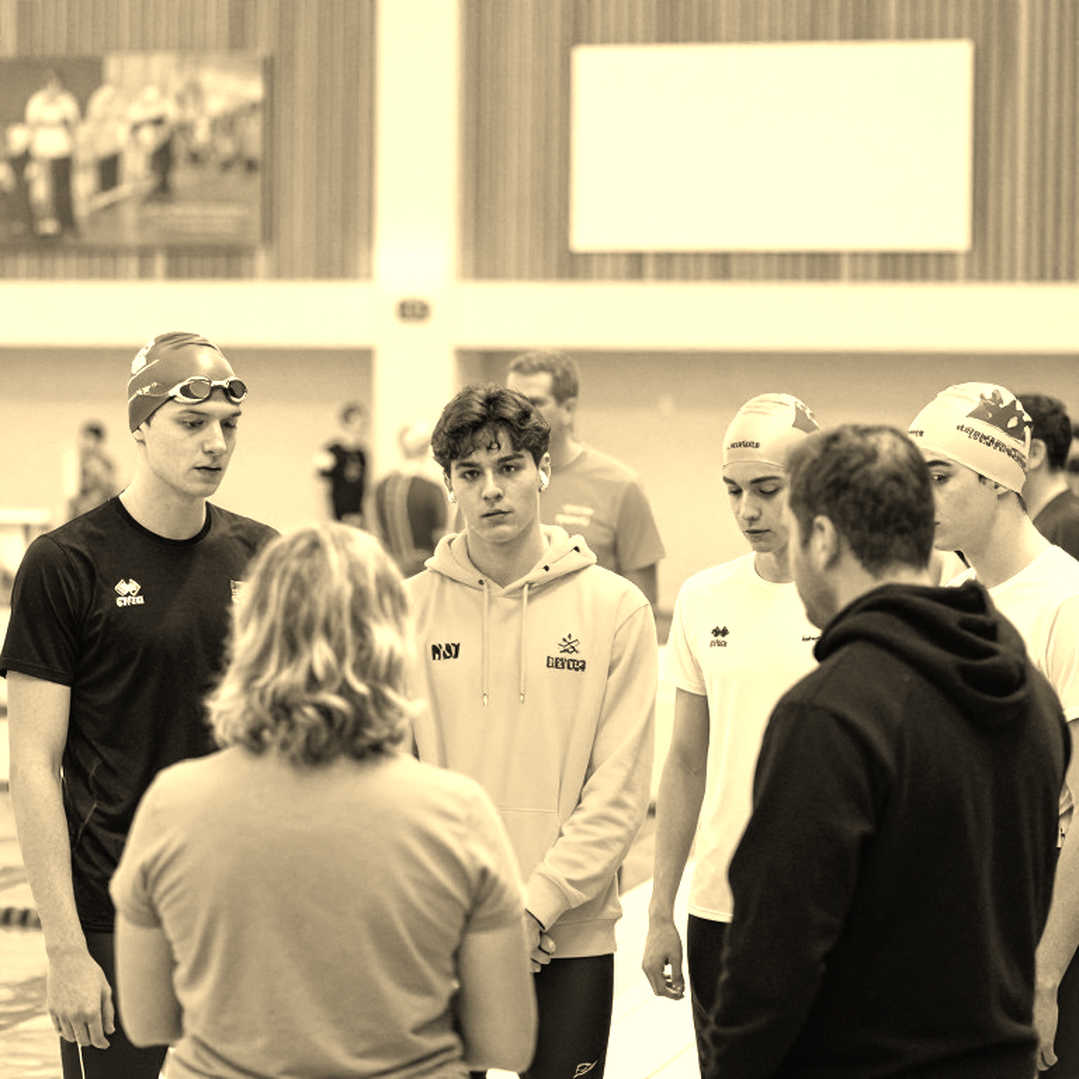 Data Analysis in Swimming: Report Shows No Deep Analysis Content Data Analysis in Swimming: Report Shows No Deep Analysis Content