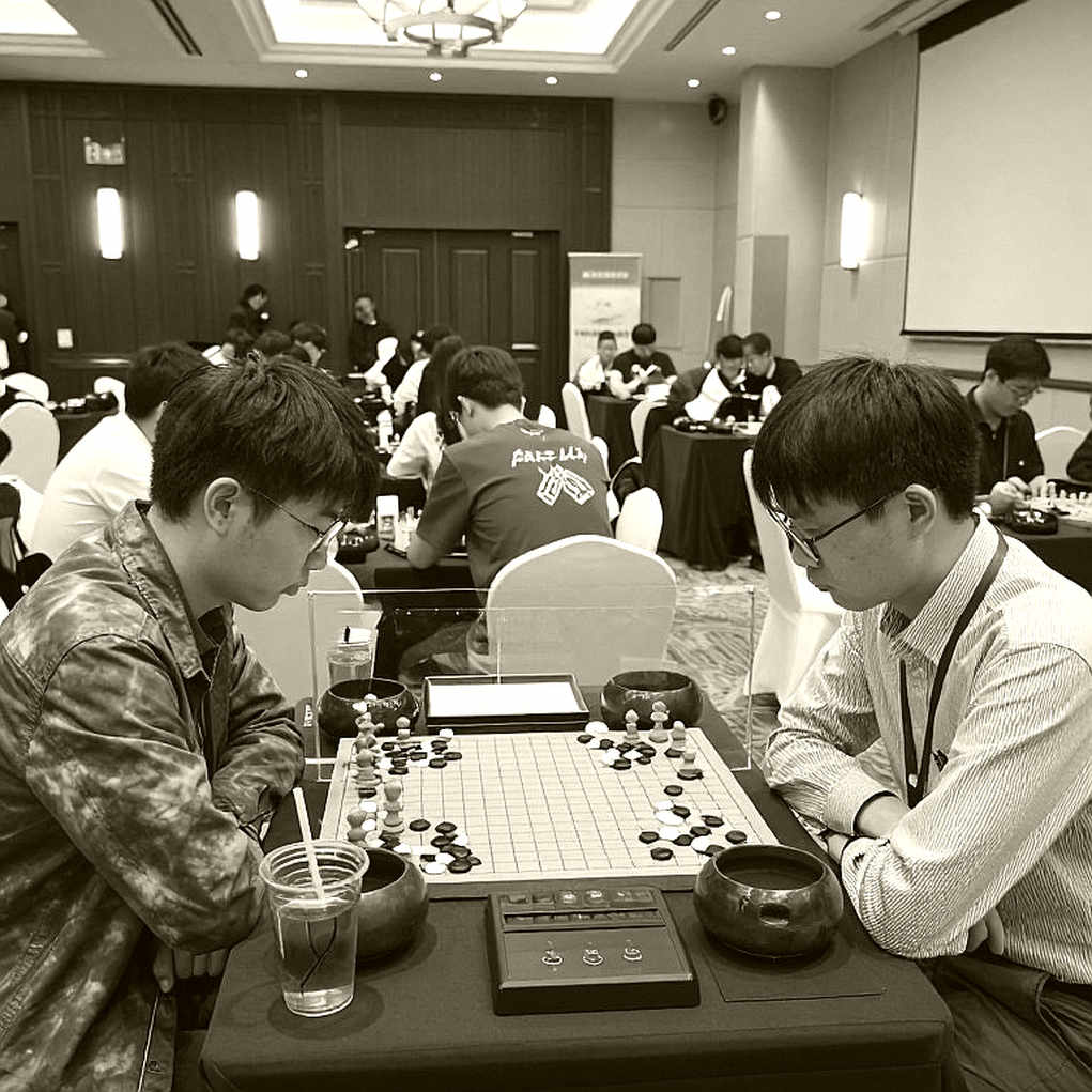 Carlsen tuổi 35: AI san phẳng lợi thế chuẩn bị, và cột mốc 20 triệu USD